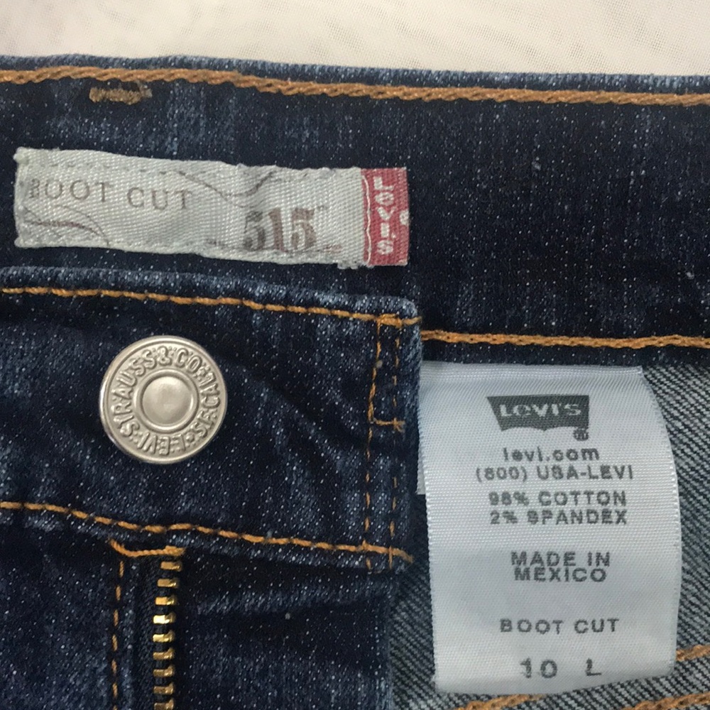 Levi’s 515 distressed edge cutoffs Size 10 - Picture 5 of 6